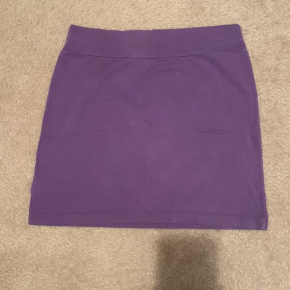 Urban Outfitters mini skirt - Picture 2 of 3